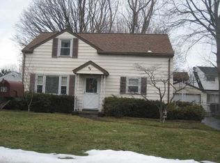 94 Fielding Rd, Rochester, NY 14626