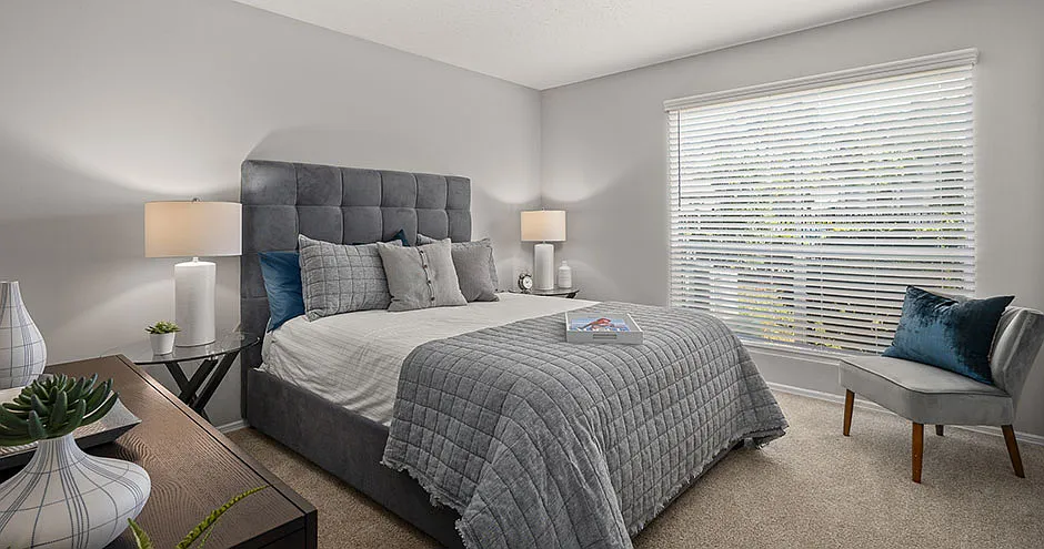 St. John's Pointe Apartment Homes — Photo 3