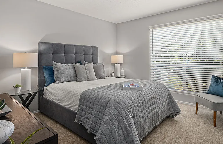 St. John's Pointe Apartment Homes — Photo 3
