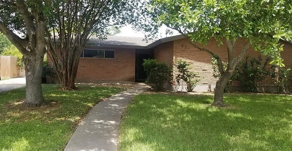 1st image of 821 Alden Dr