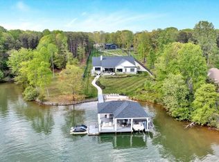 100 Tranquility Rd, Moneta, VA 24121