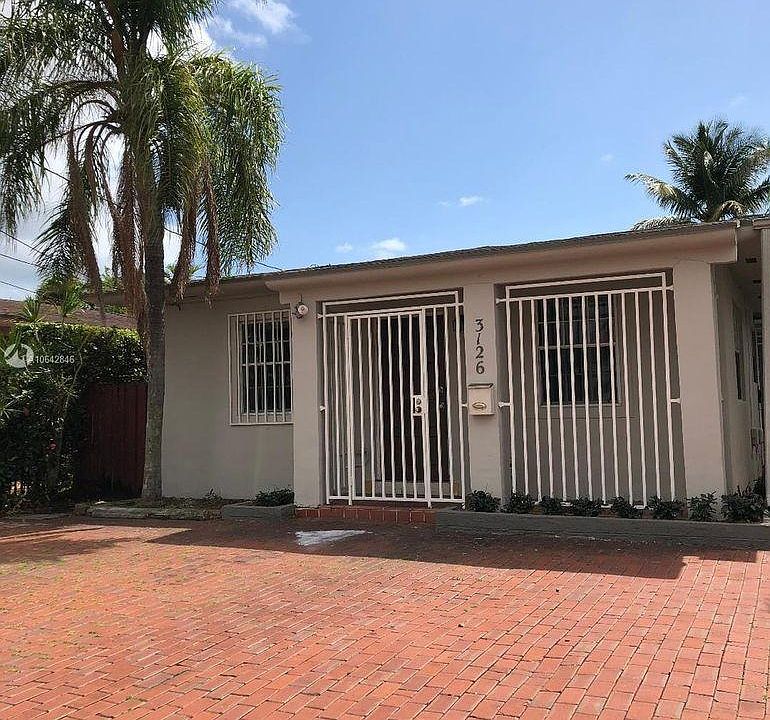 front of the property (property has been newly painted)