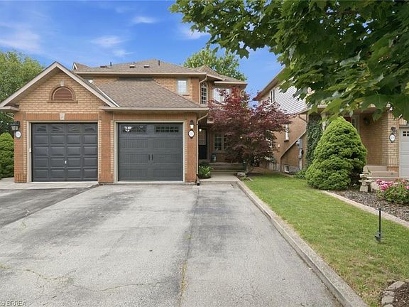 2nd image of 137 Chudleigh St