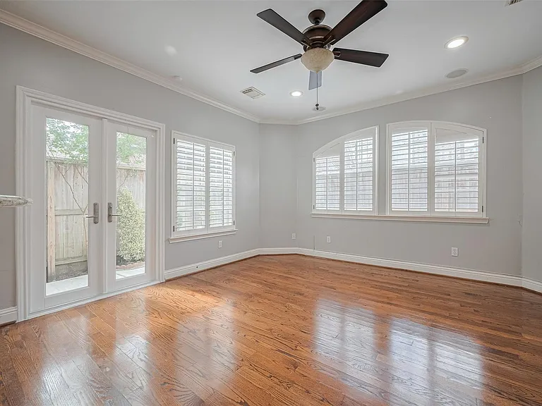 5302 Fayette St — Photo 9