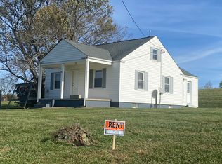 242 Boone Station Rd, Johnson City, TN 37615