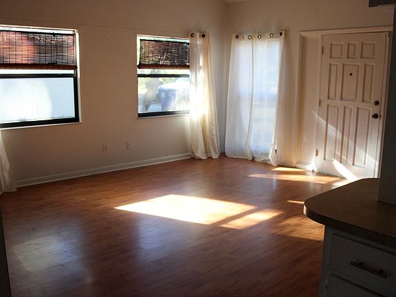 3rd image of 2146 Barcelona Way S