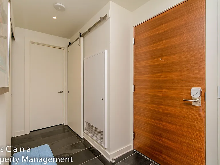 135 Barrette St #409 — Photo 8