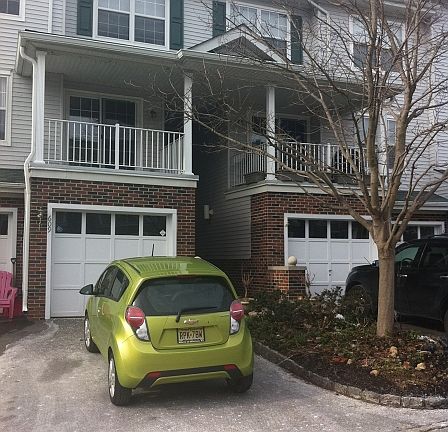 Welcome to 609 Knollwood ct