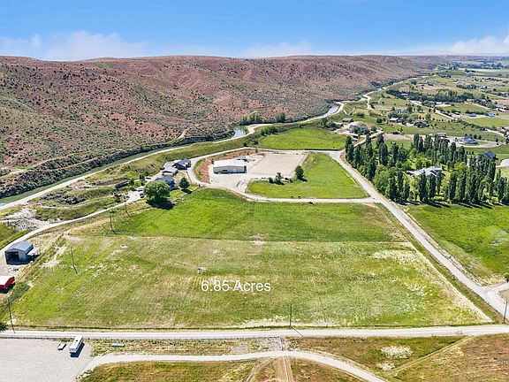 4th image of 7045 Horse Haven Ln