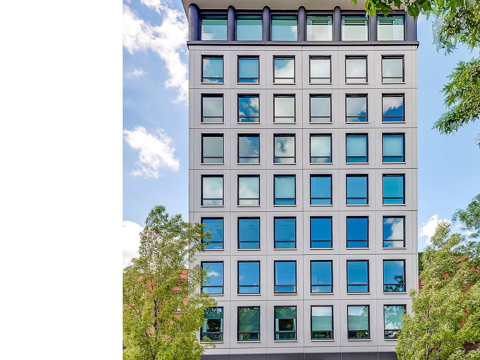 1st image of 550 W Wellington Ave #Penthouse E