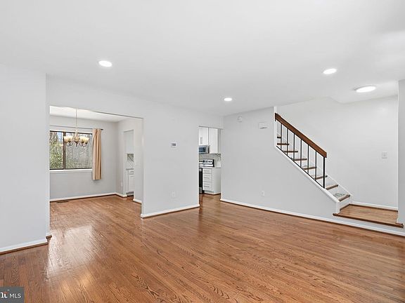 2nd image of 11825 Coopers Ct