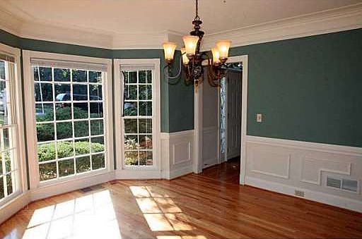 3rd image of 4264 Highborne Dr NE