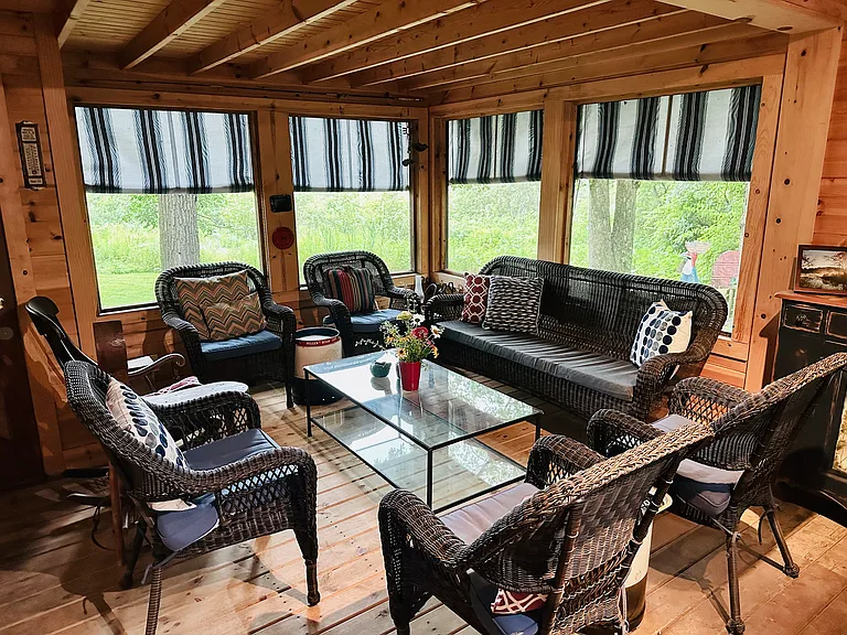 Screened Porch, with Lake View