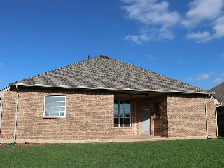 1413 Camber St — Photo 24