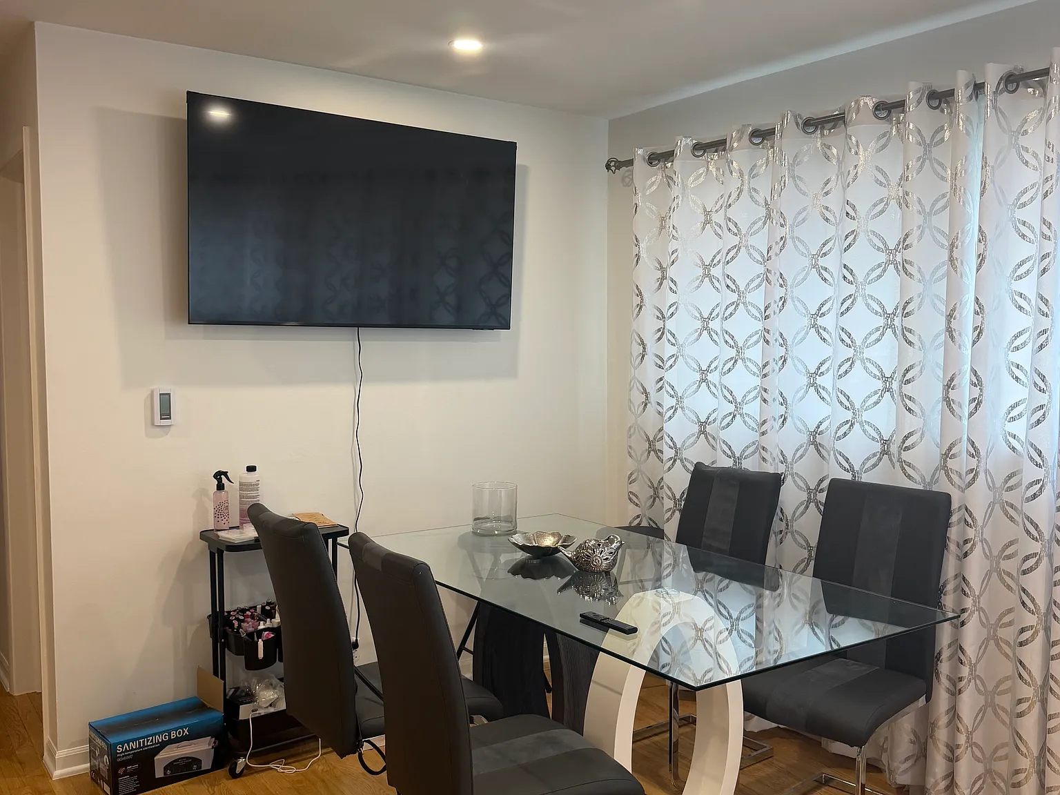 2 bed, 900 sqft, $1,850 — Photo 2