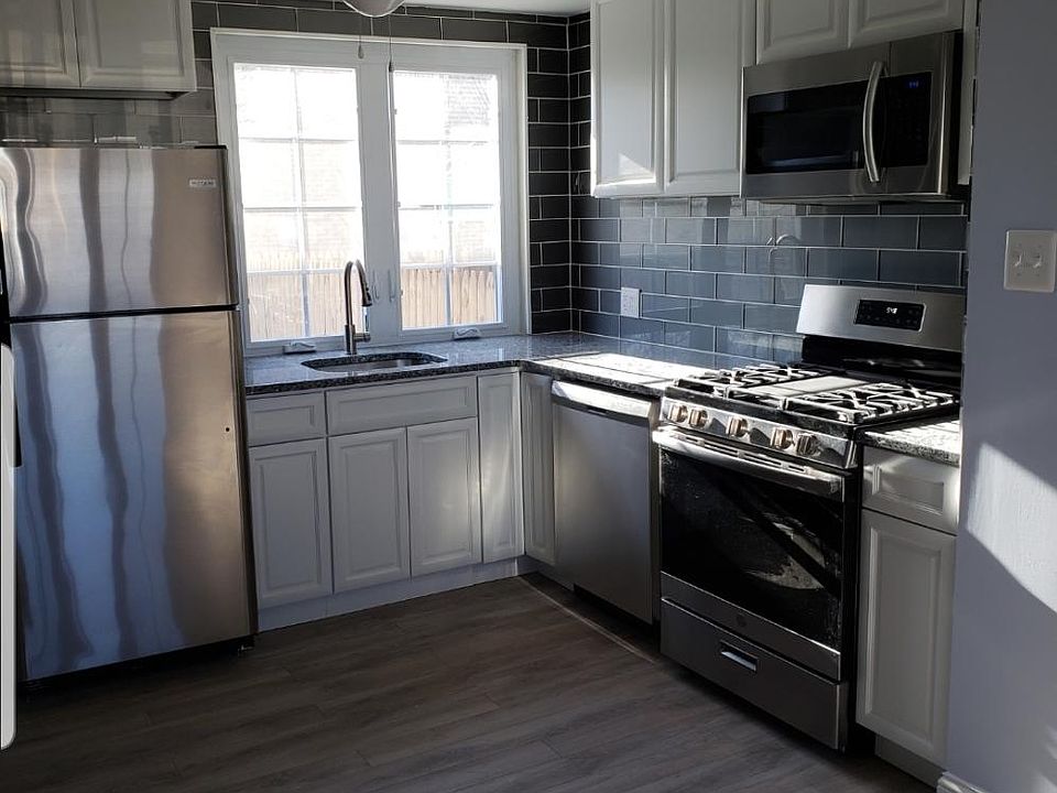 1st image of 3705 Richmond St
