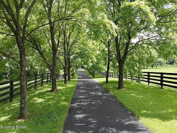3rd image of 1599 Taylor Wood Rd