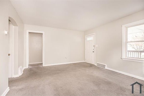 1st image of 12205 Marne Ave