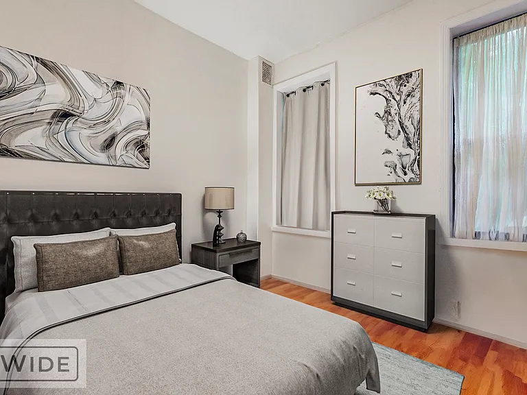 228 E 36th St #2C — Photo 2