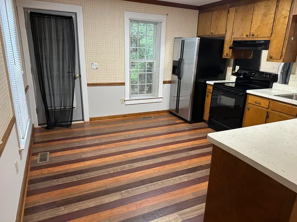 5208 Deer Haven Dr, Raleigh, NC 27606