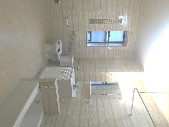 3rd image of 520 W 183rd St APT 43