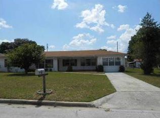 412 7th St S, Dundee, FL 33838