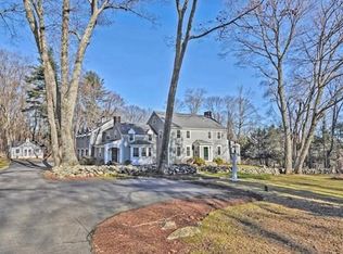 36 Hunting Ln, Sherborn, MA 01770