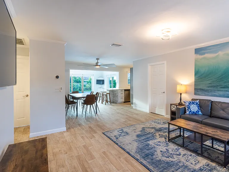 642 Bunting Dr — Photo 9