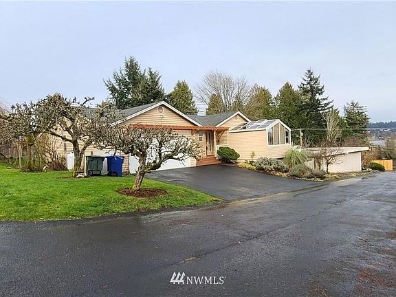 2nd image of 17116 SE 29th Ct