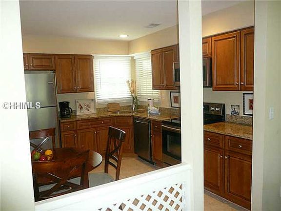 5th image of 70 Shipyard Dr APT 298