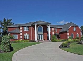 28 Beresford Ct, Buffalo, NY 14221