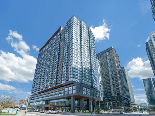 19 Western Battery Rd, Toronto, ON