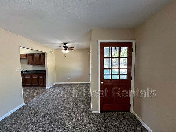 5th image of 3114 Dahlia Dr