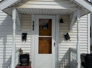 141 W Locust St APT 1, Wilmington, OH