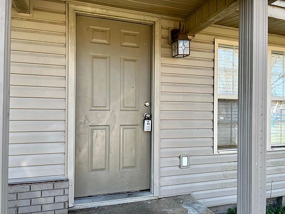 2nd image of 511 W K St