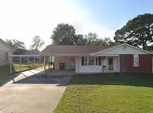 640 Angela Cir, Barling, AR 72923
