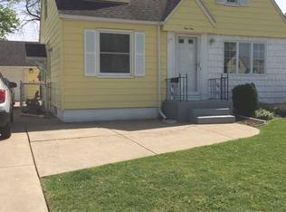 110 Treadwell Rd, Tonawanda, NY 14150