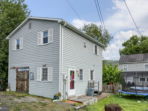 106 N Market St, Liverpool, PA 17045