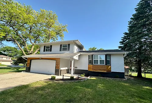 9568 Weir St Photo 1