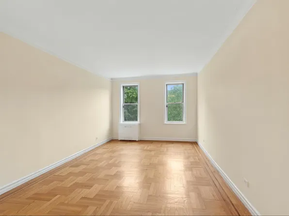 585 West 214th Street image 2 of 17