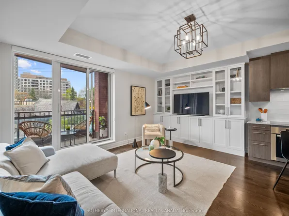 30 Old Mill Rd #301, Toronto, ON M8X 0A5