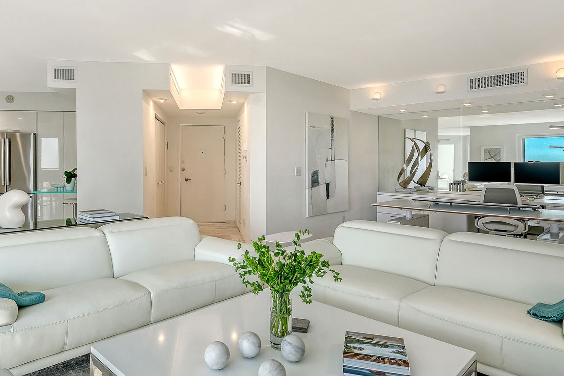 next background image