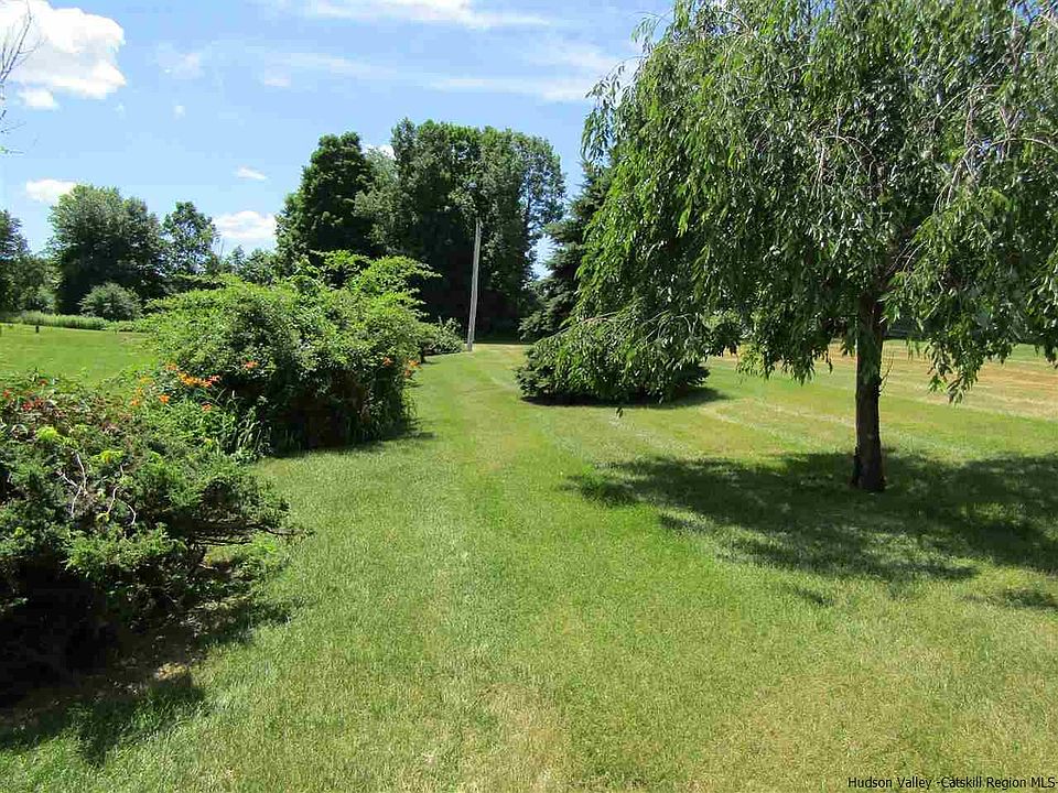 2nd image of 617 Route 32