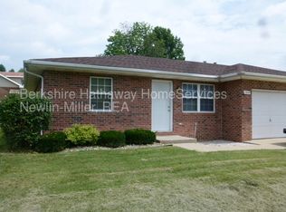 1608 Country Walk Ct, Terre Haute, IN 47803