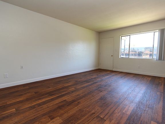 3rd image of 7376-7392 University Ave #7380