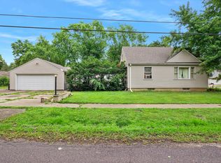 631 Pekin Ave, Creve Coeur, IL
