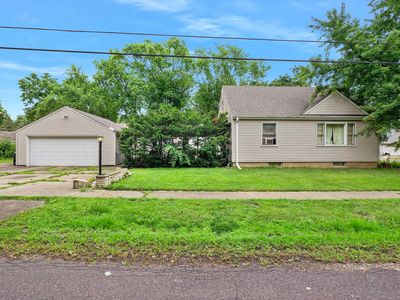 631 Pekin Ave, Creve Coeur, IL, 61610