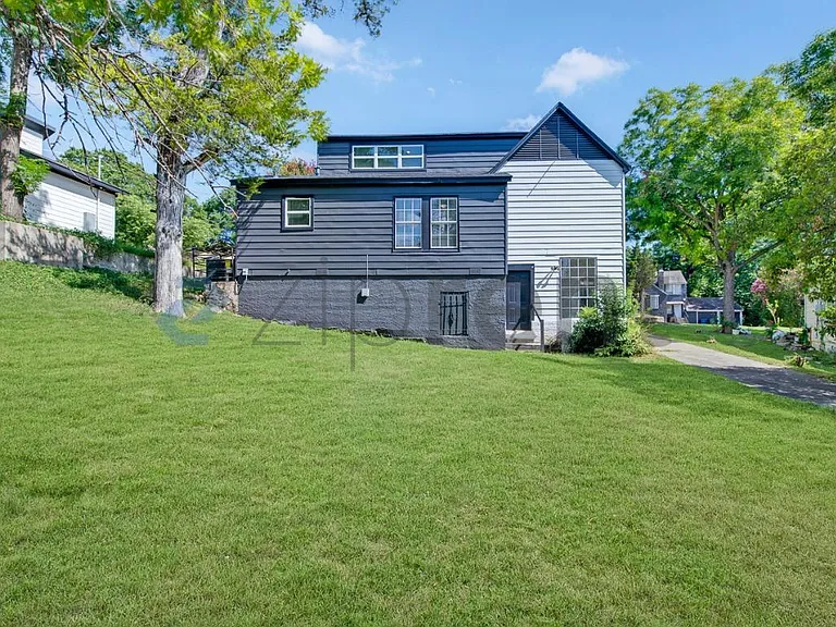 1319 Lynn Haven Ave — Photo 17