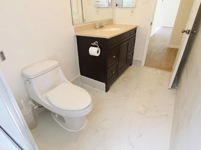2651 E Wall St #4 — Photo 5