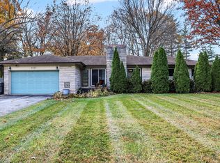 5327 Ashbourne Ln, Indianapolis, IN 46226